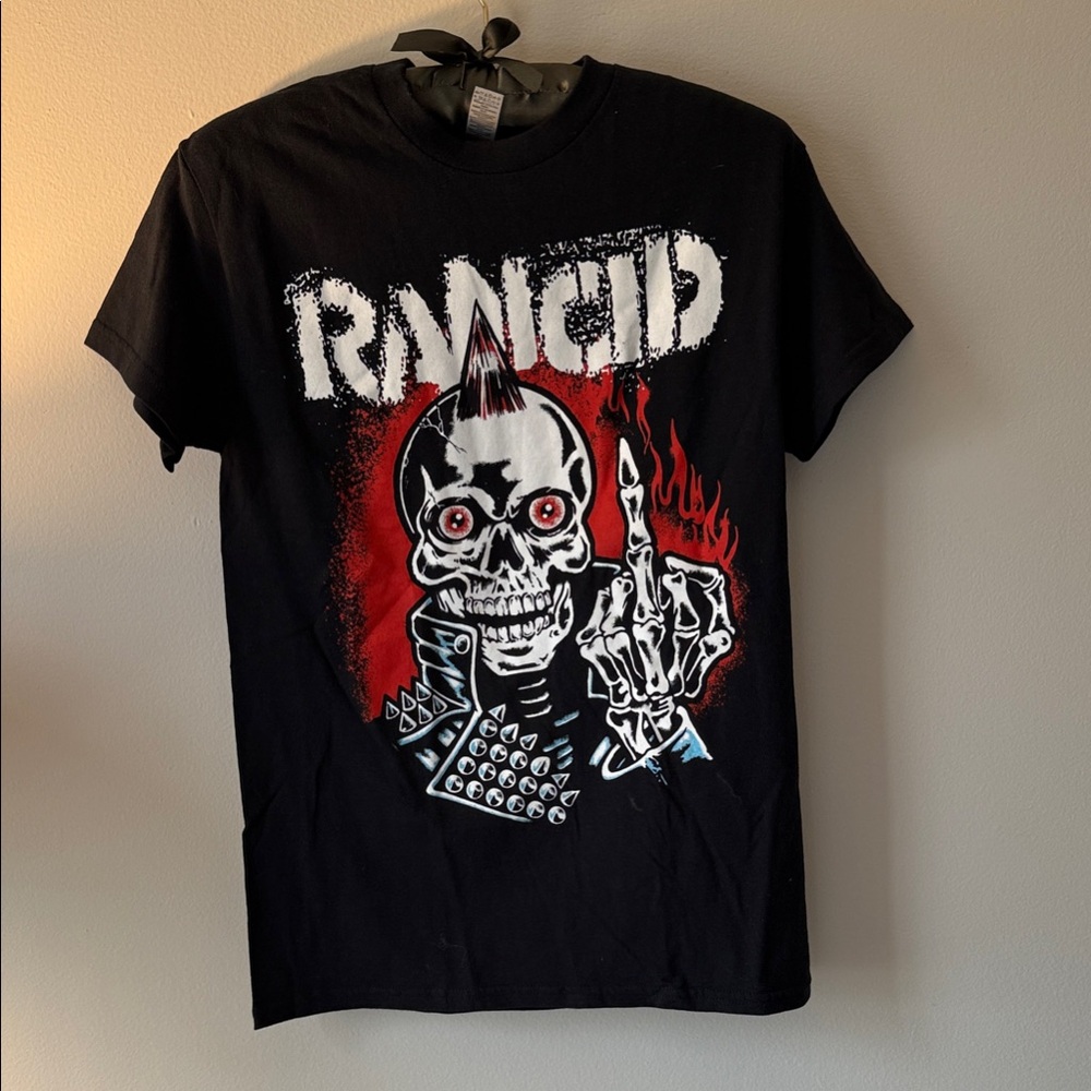Gildan Black Graphic Tee with Red and White Design